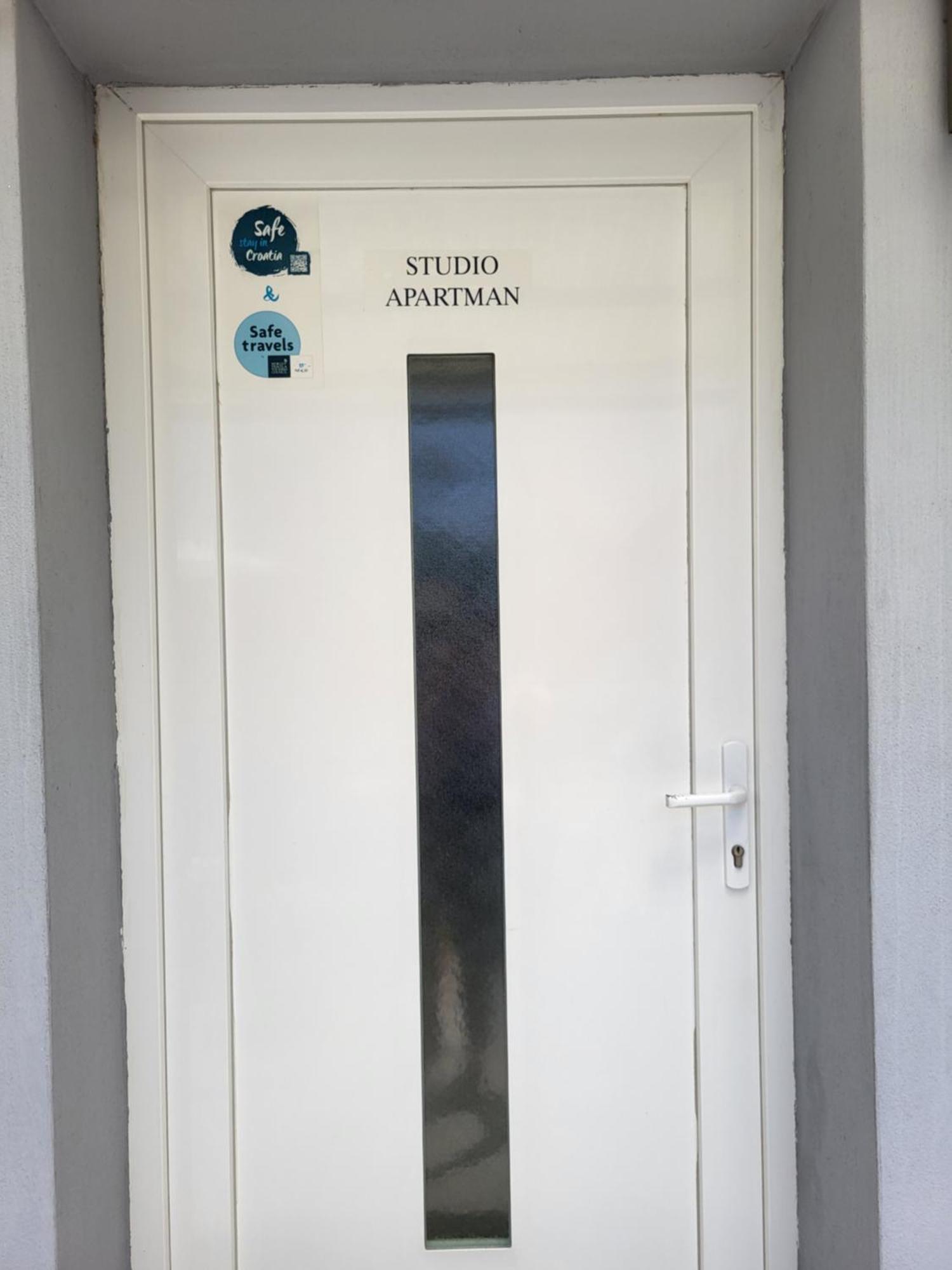 Studio Apartment City With Free Parking Póla Kültér fotó
